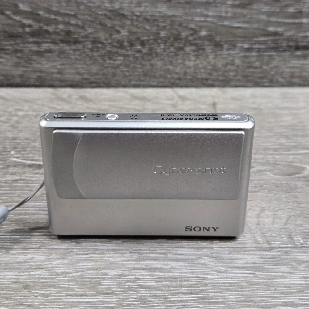 Sony DSC-T1 Cyber-shot Digital Camera Silver 5.0MP For Parts Repair